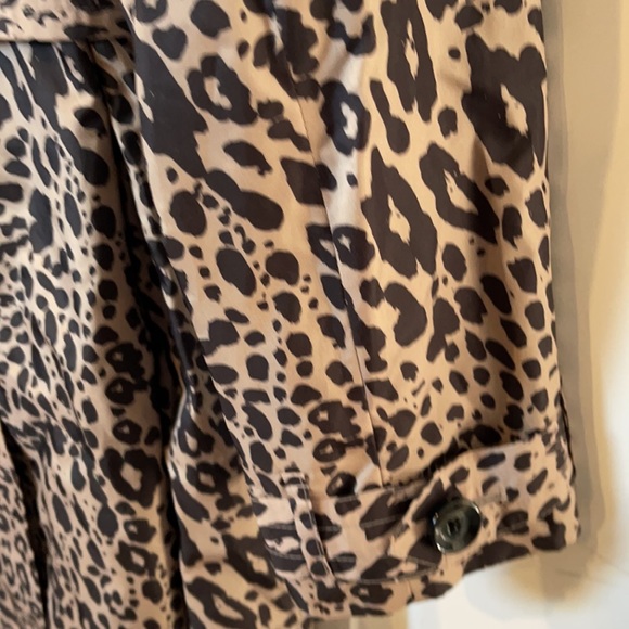 Stunning Rain Coat size Large - Picture 9 of 12